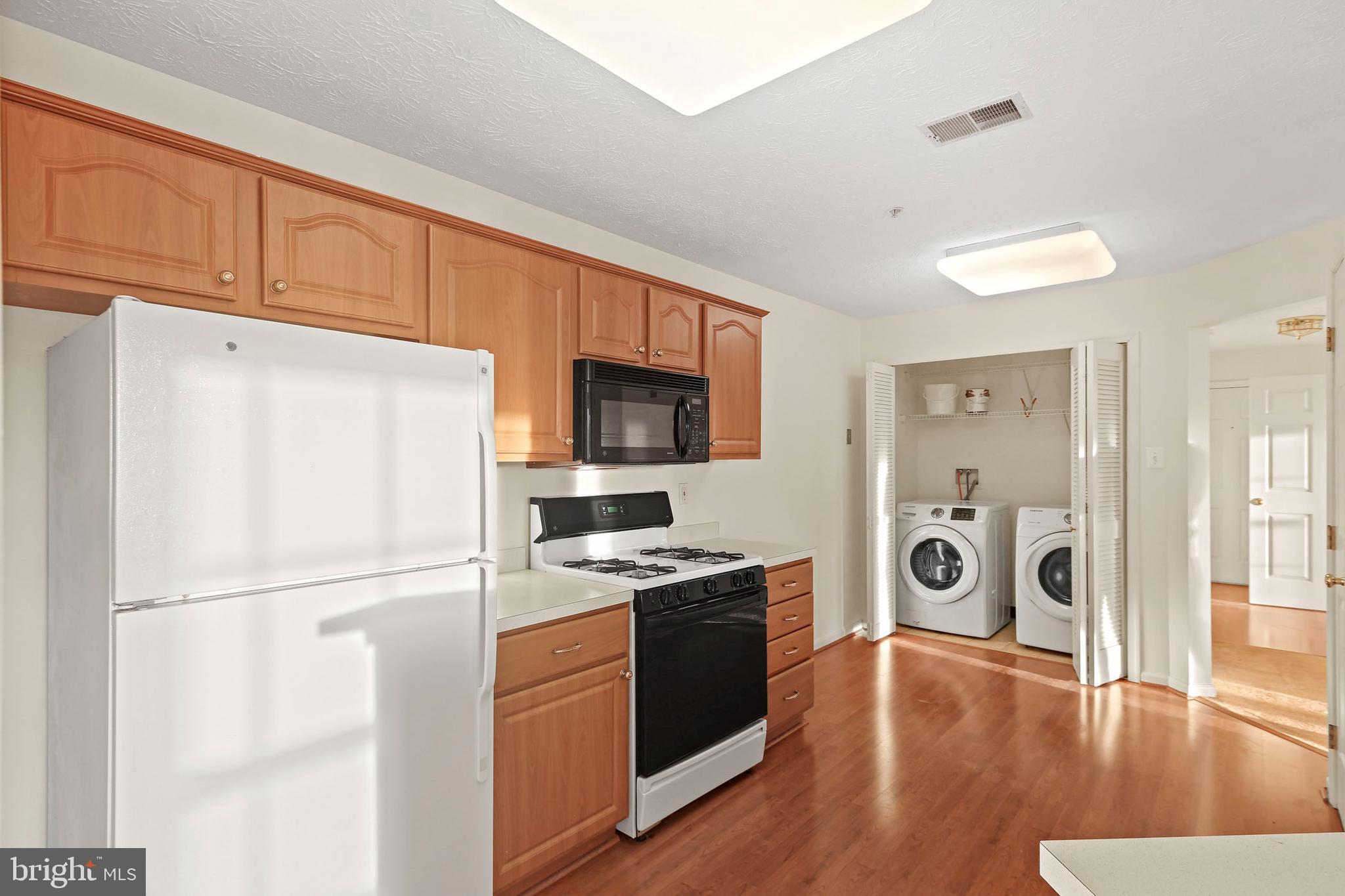 BUCKINGHAM CONDOMINIUMS - Residential