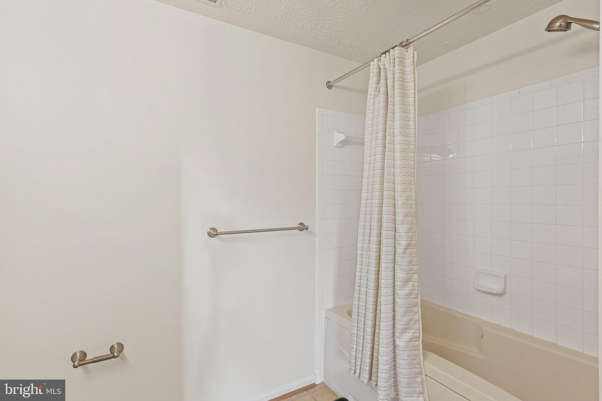 BUCKINGHAM CONDOMINIUMS - Residential