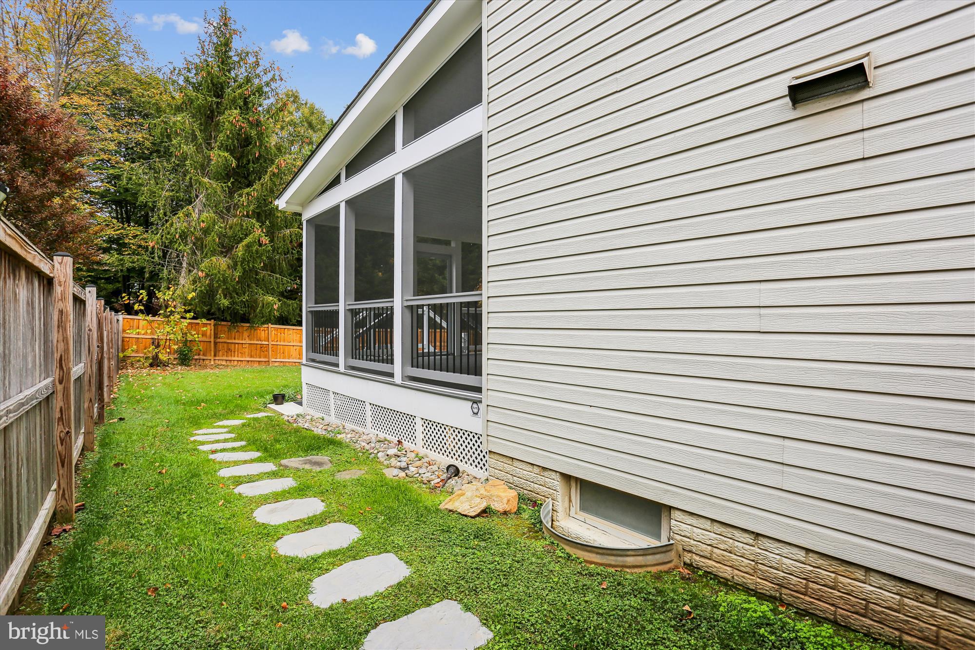 SENECA CROSSING - Residential