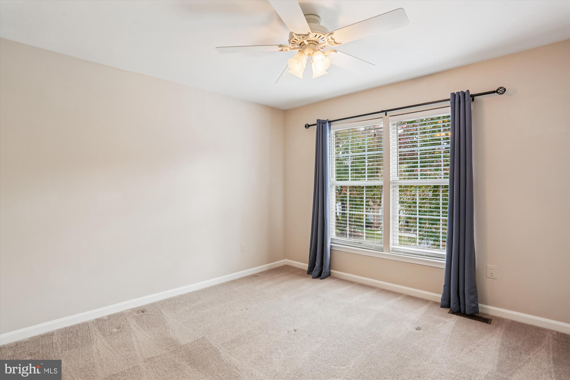 SENECA CROSSING - Residential