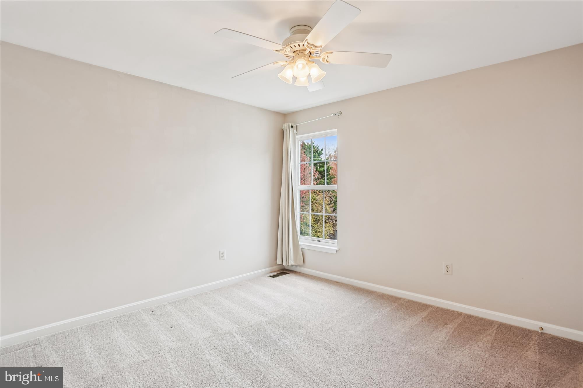 SENECA CROSSING - Residential