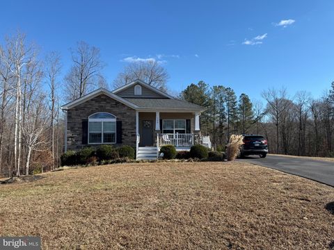 129 HICKORY HILL OVERLOOK COURT FREDERICKSBURG VA 22405