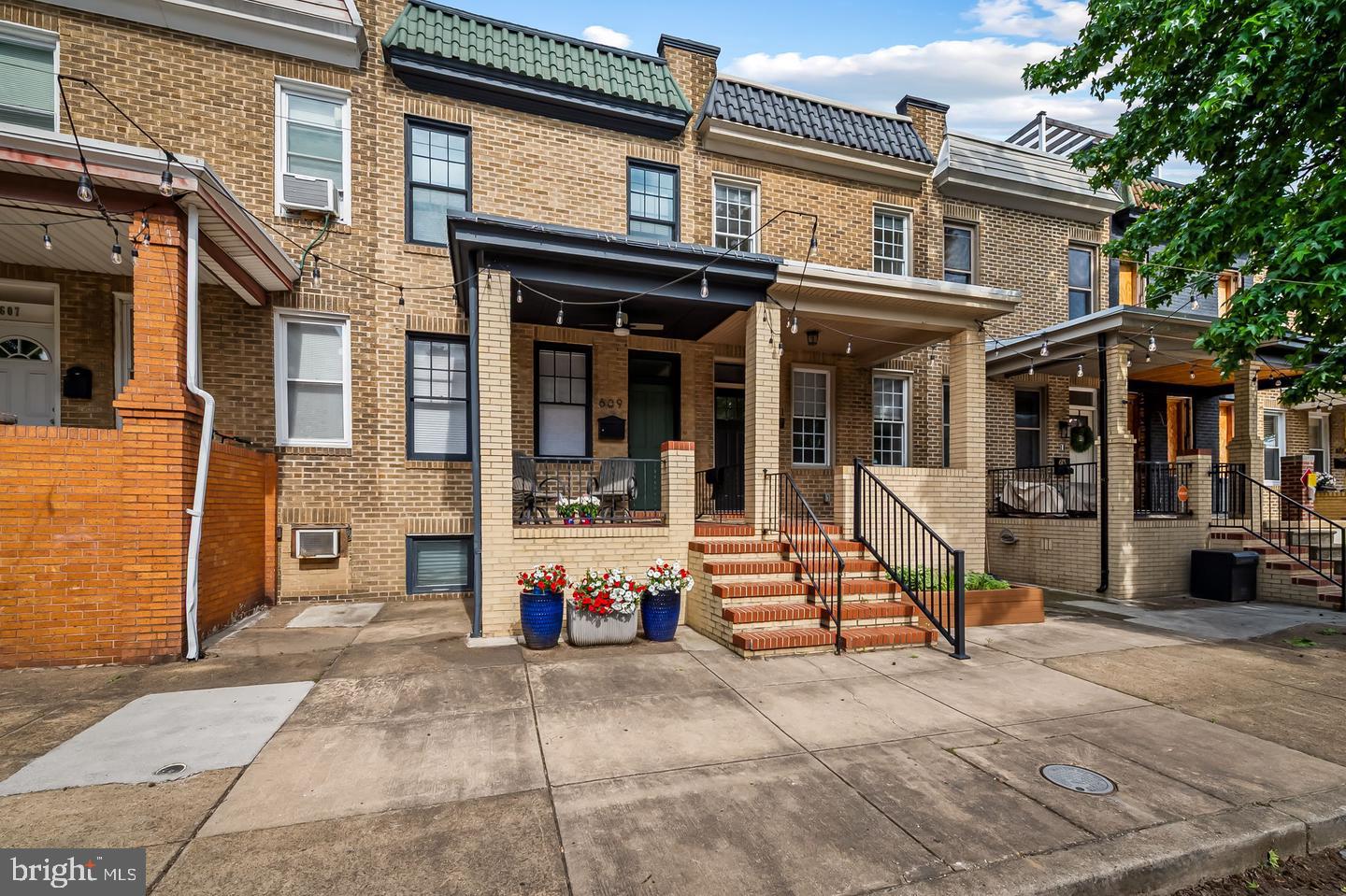 609 GRUNDY STREET