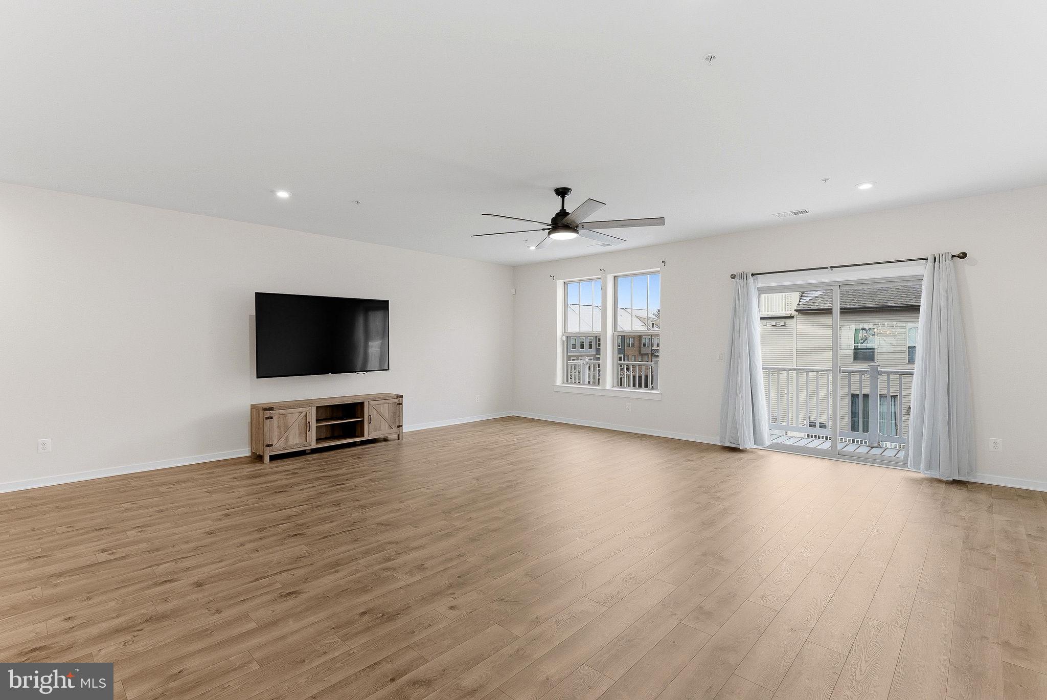 312 PETITE SIRAH TERRACE SE