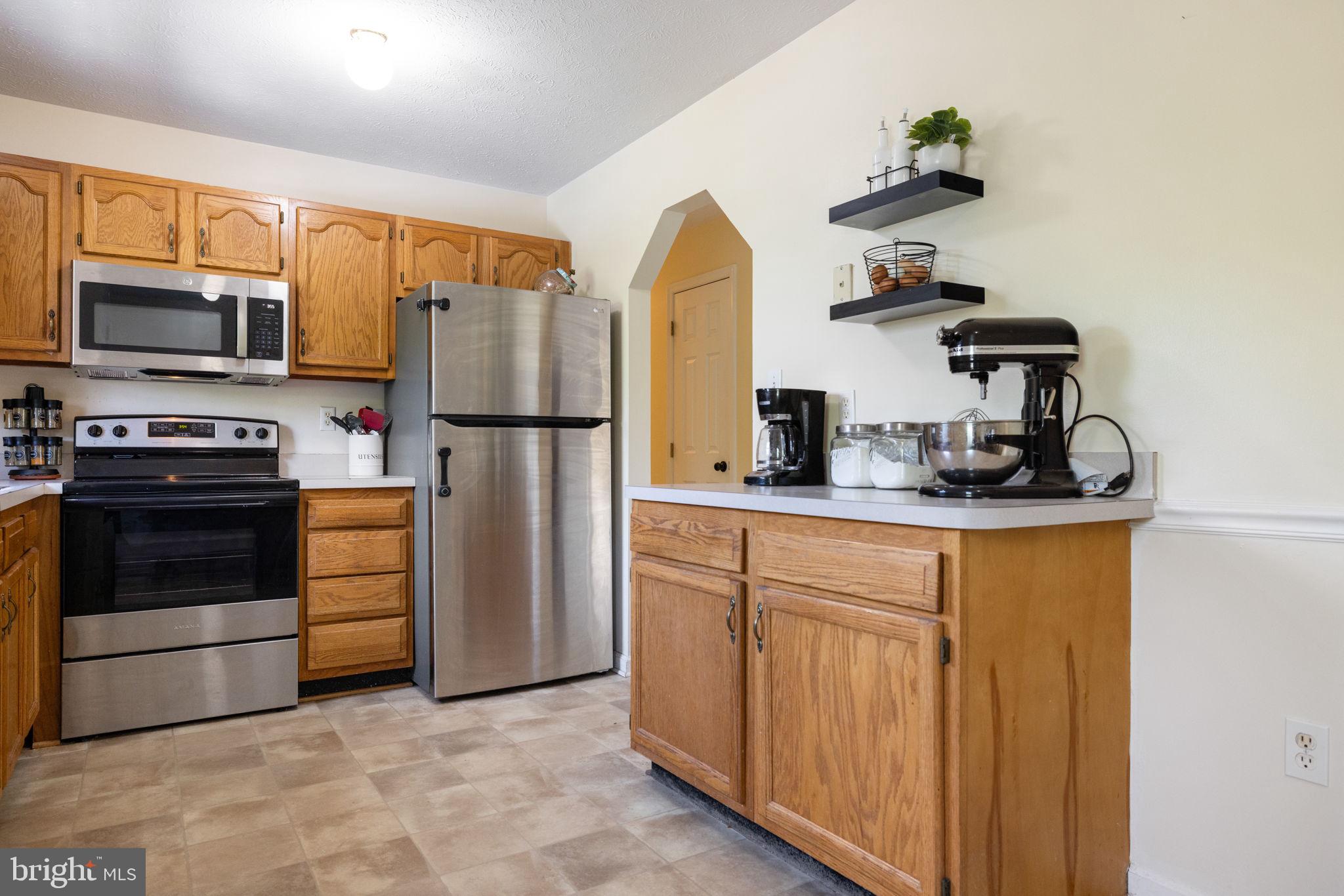 112 ARBUTUS LANE