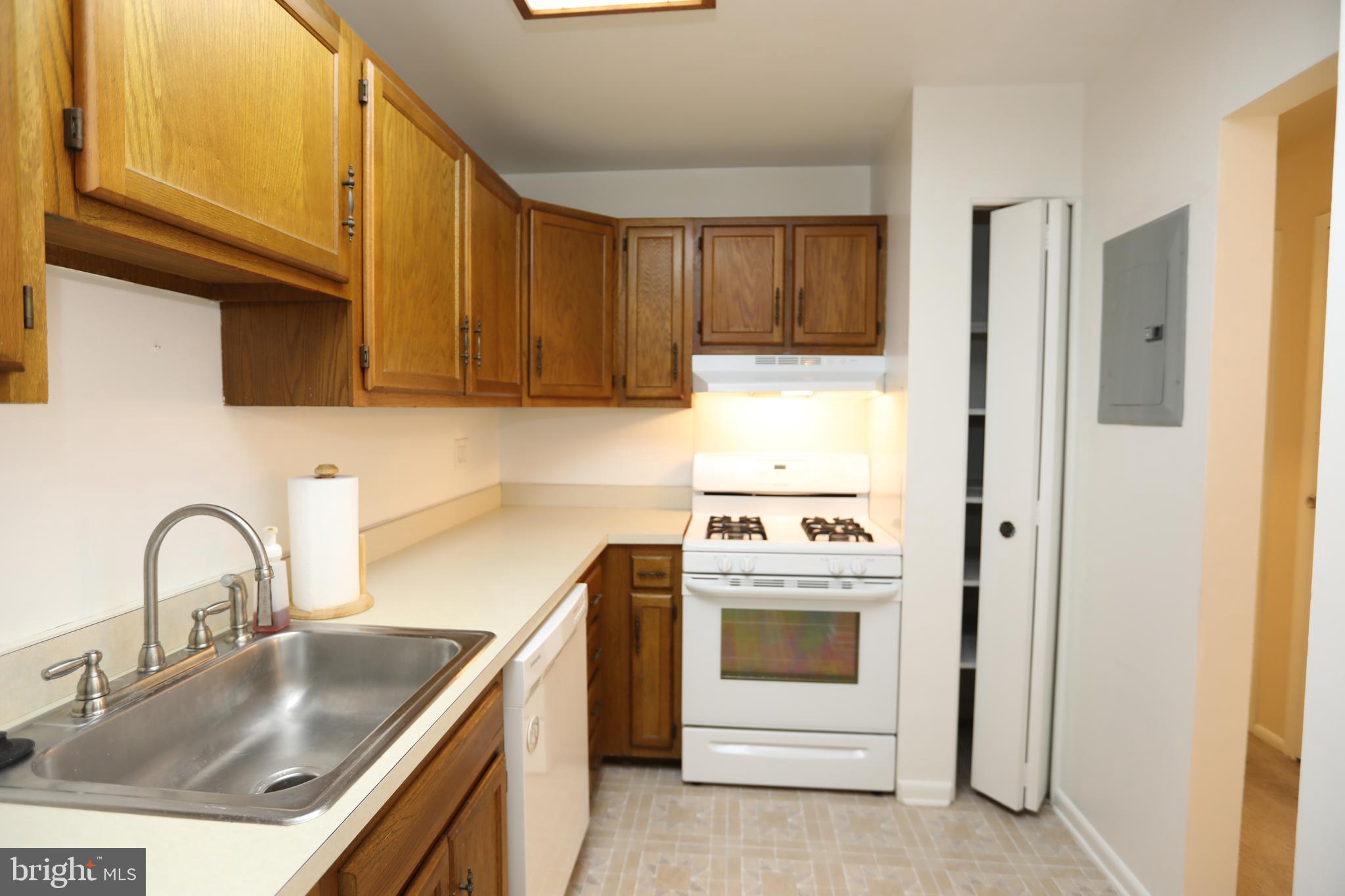 CHERRY HILL - Residential