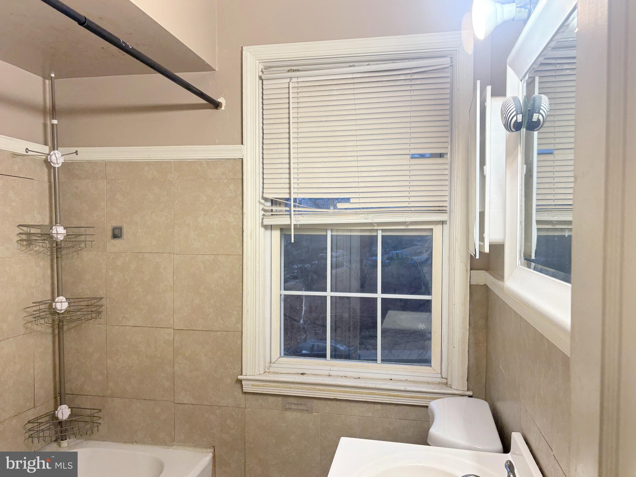 RAMBLEWOOD - Residential