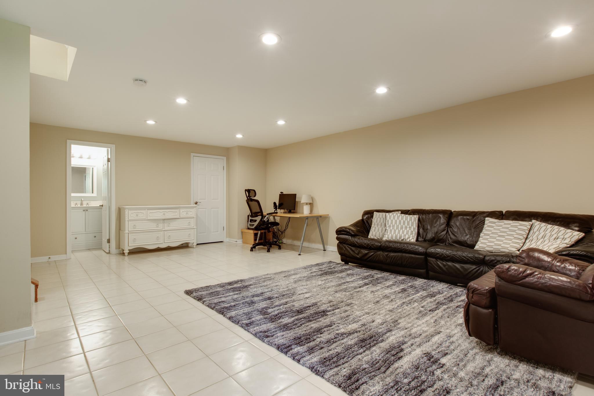 DORSEY HALL - Residential