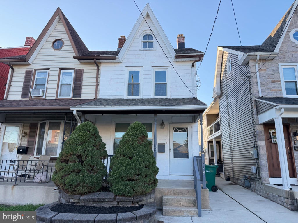 Photo of 919 Spruce Street, COLUMBIA, PA 17512 (MLS # PALA2095040)