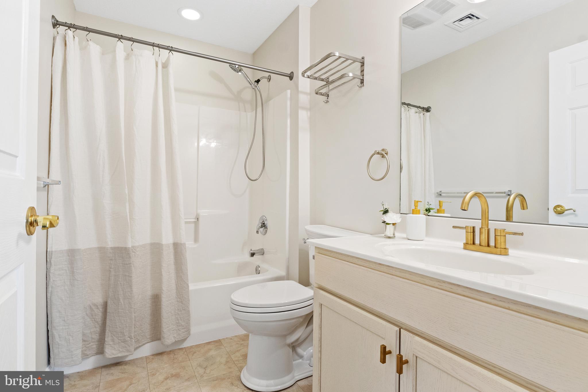 NEW FREEDOM - Residential Lease