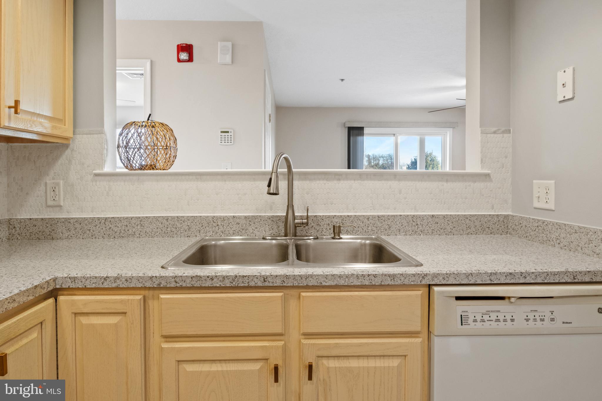 NEW FREEDOM - Residential Lease