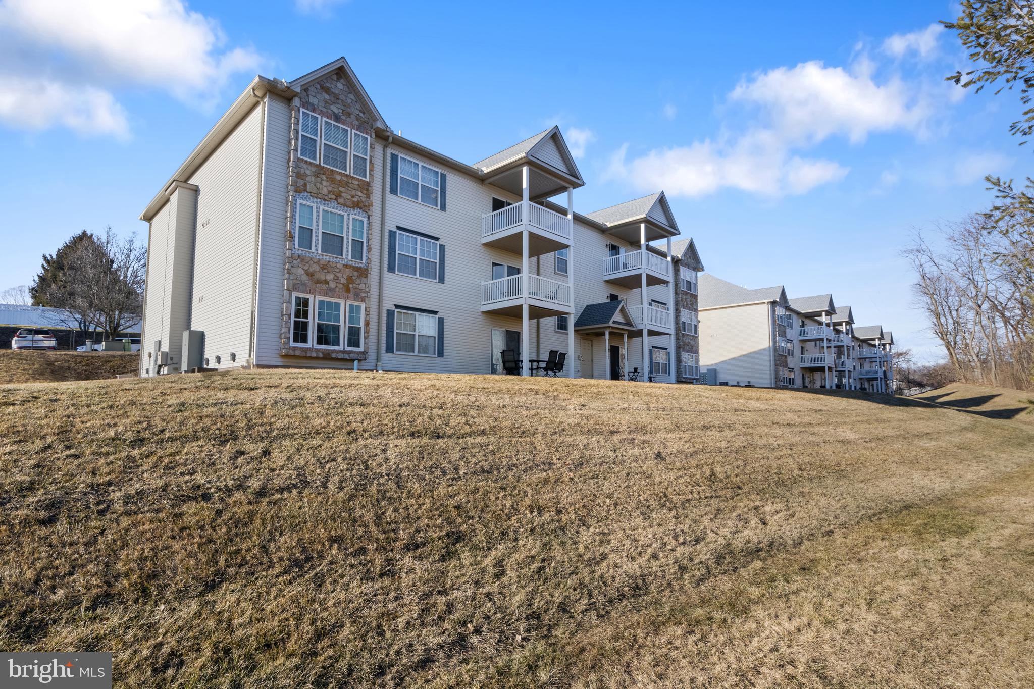 NEW FREEDOM - Residential Lease