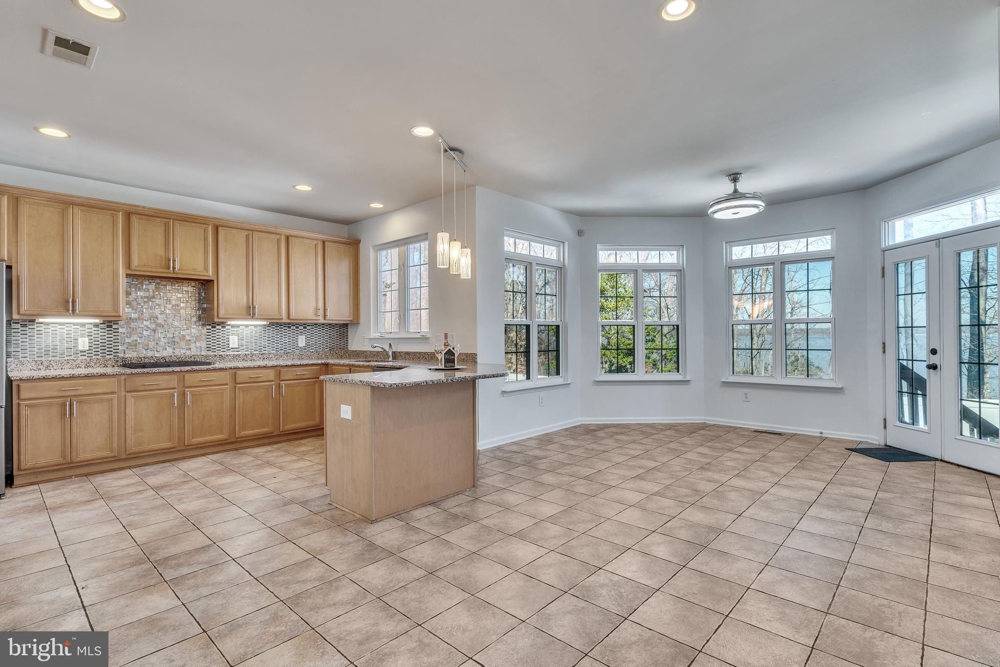 RIVERWATCH IND HEAD - Residential