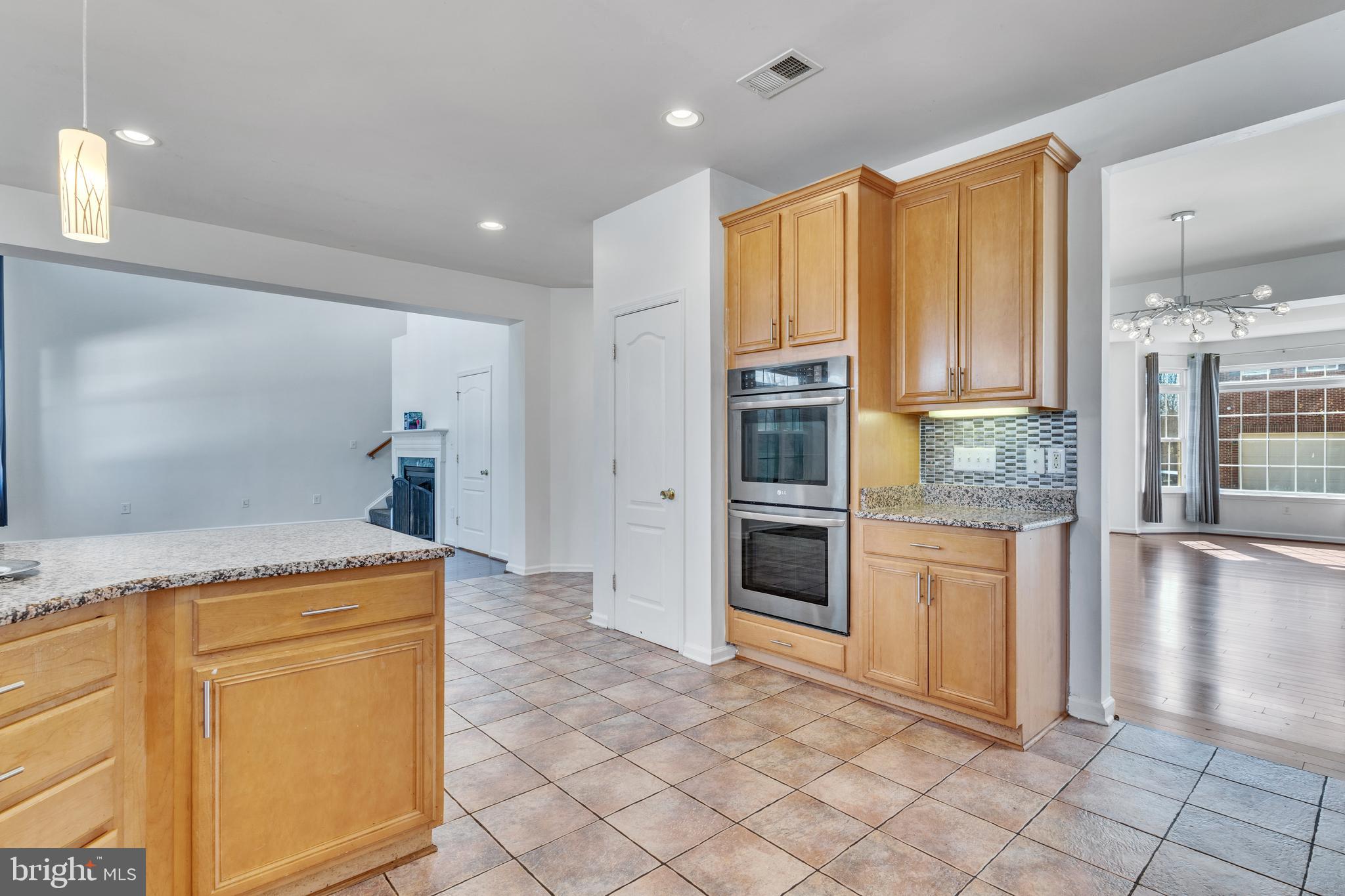 RIVERWATCH IND HEAD - Residential