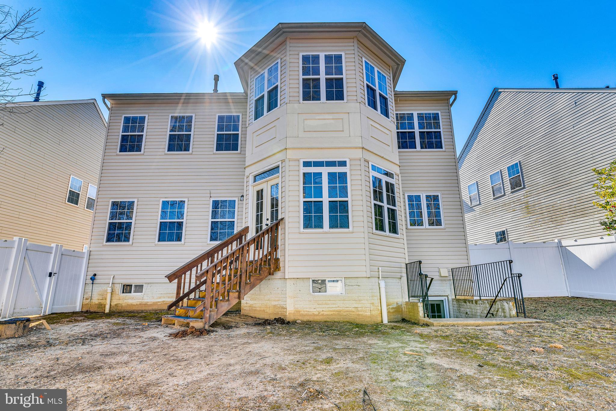 RIVERWATCH IND HEAD - Residential