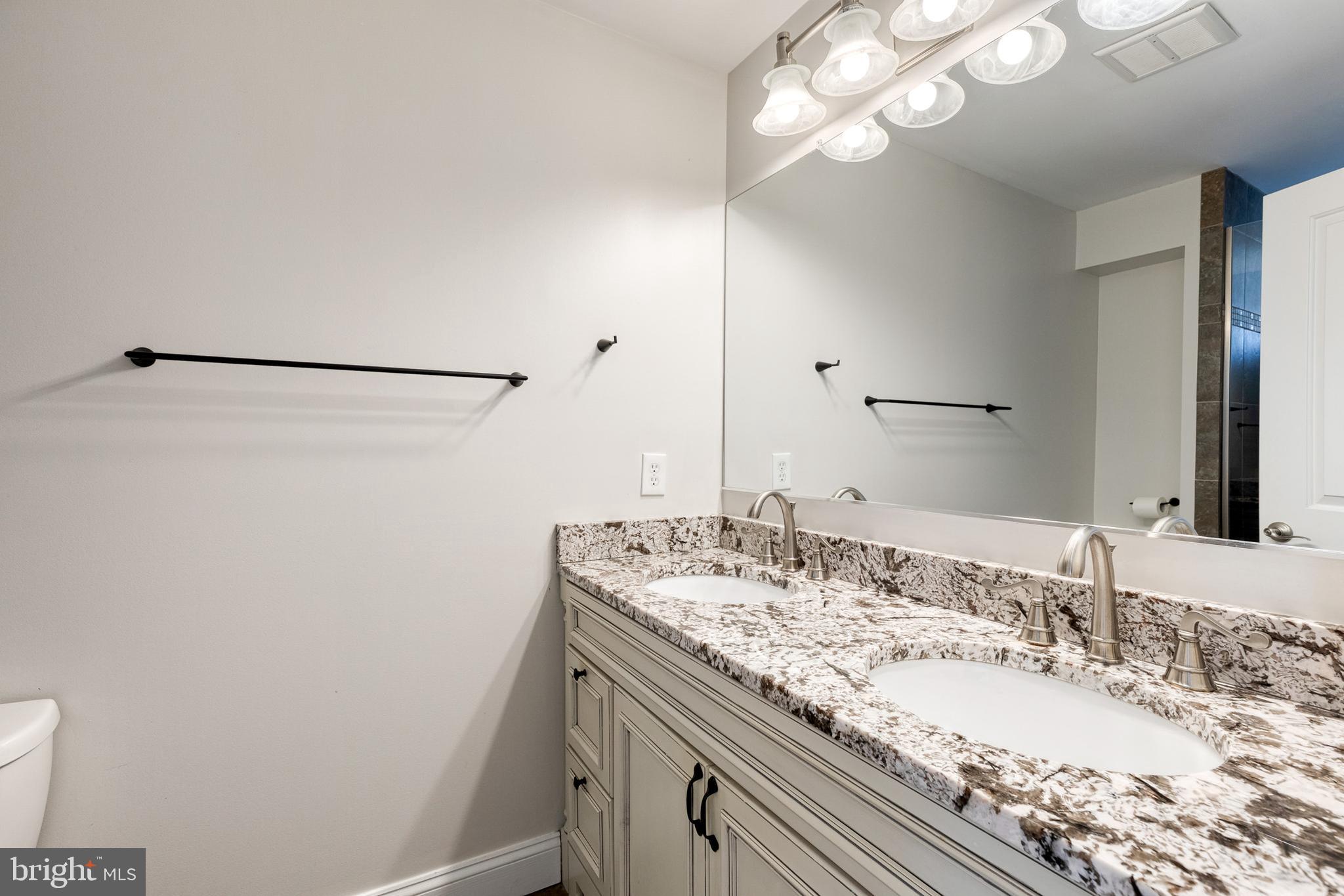 FEDERAL HILL HISTORIC DISTRICT - Residential Lease