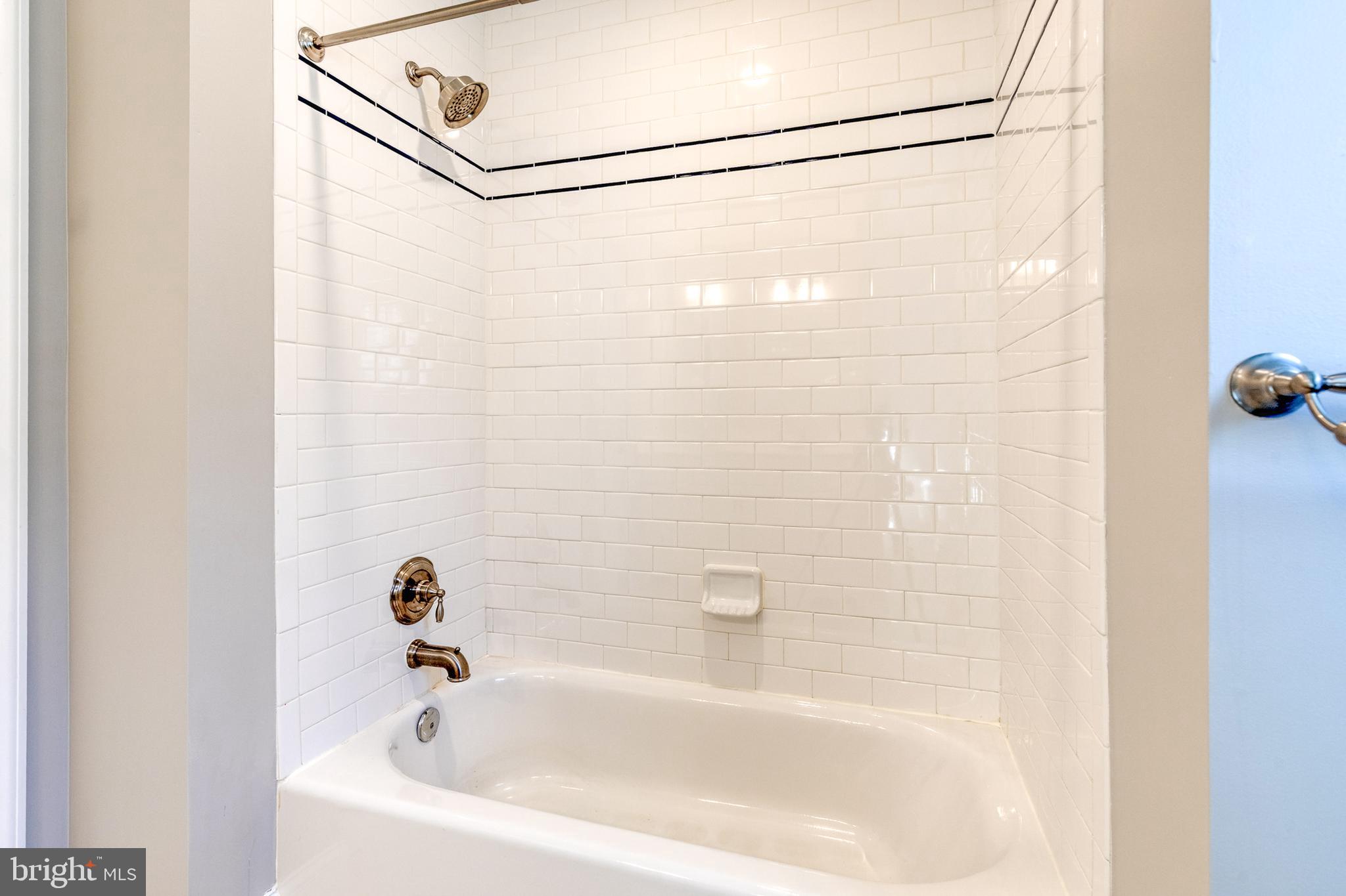 FEDERAL HILL HISTORIC DISTRICT - Residential Lease