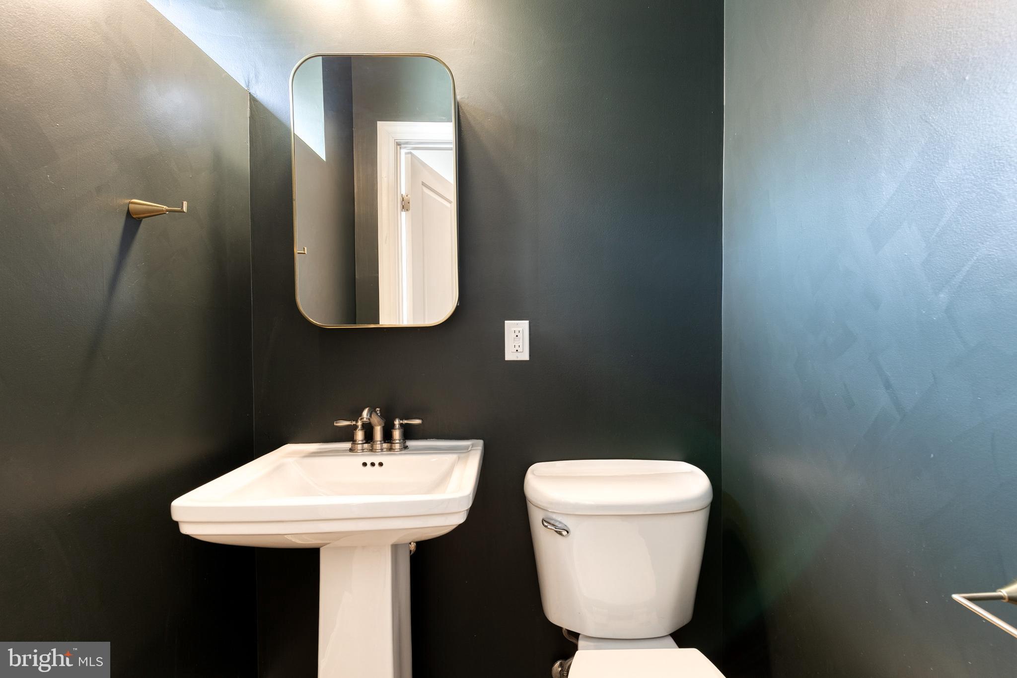 FEDERAL HILL HISTORIC DISTRICT - Residential Lease