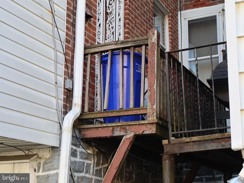 FERN ROCK - Residential