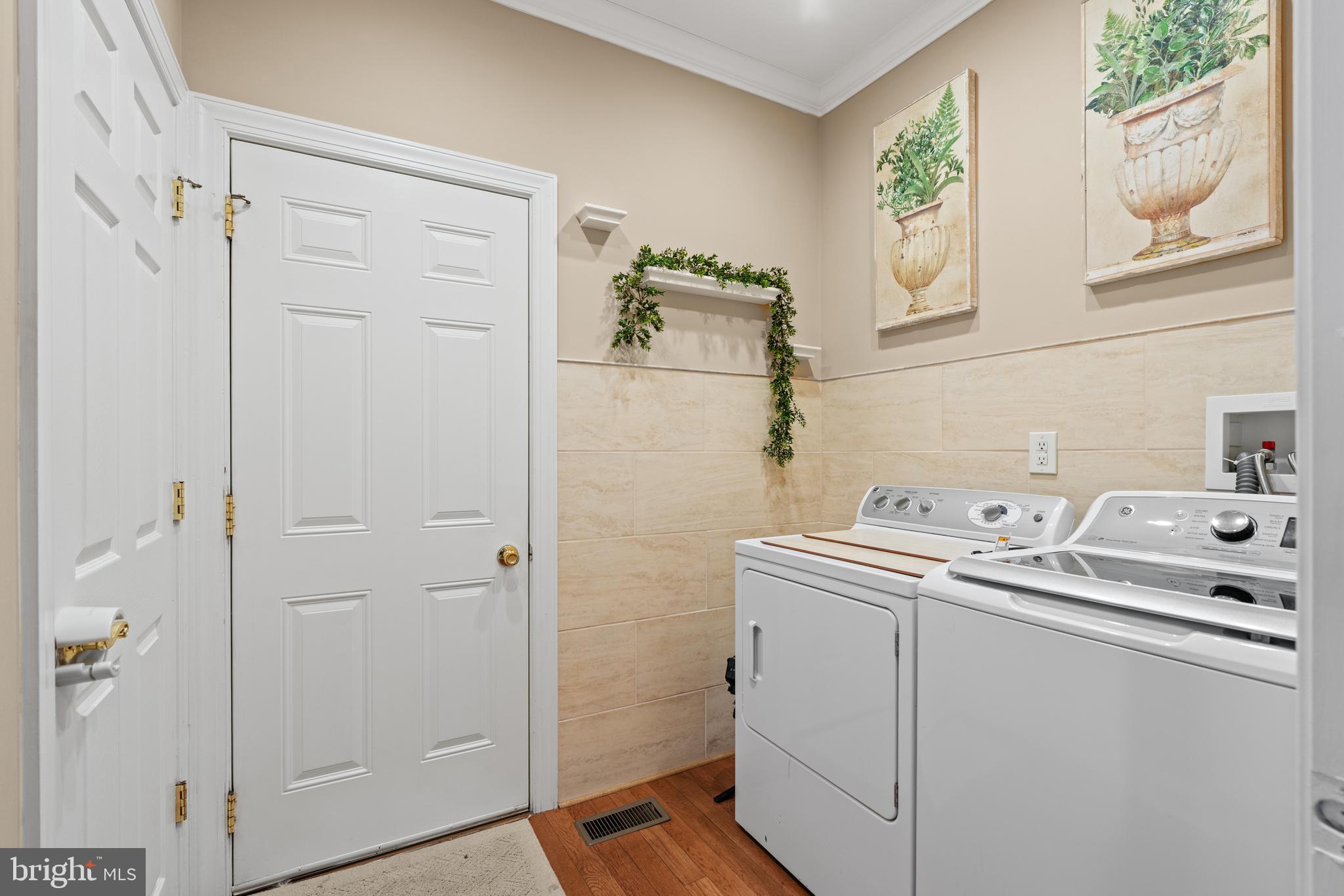 BELMONT - Residential