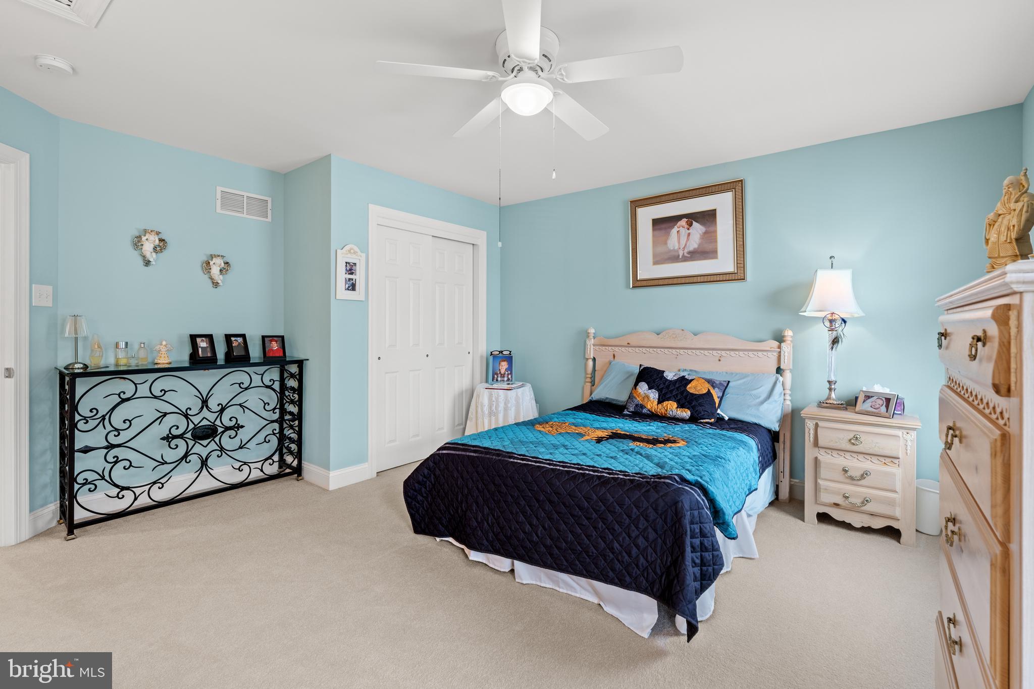 BELMONT - Residential