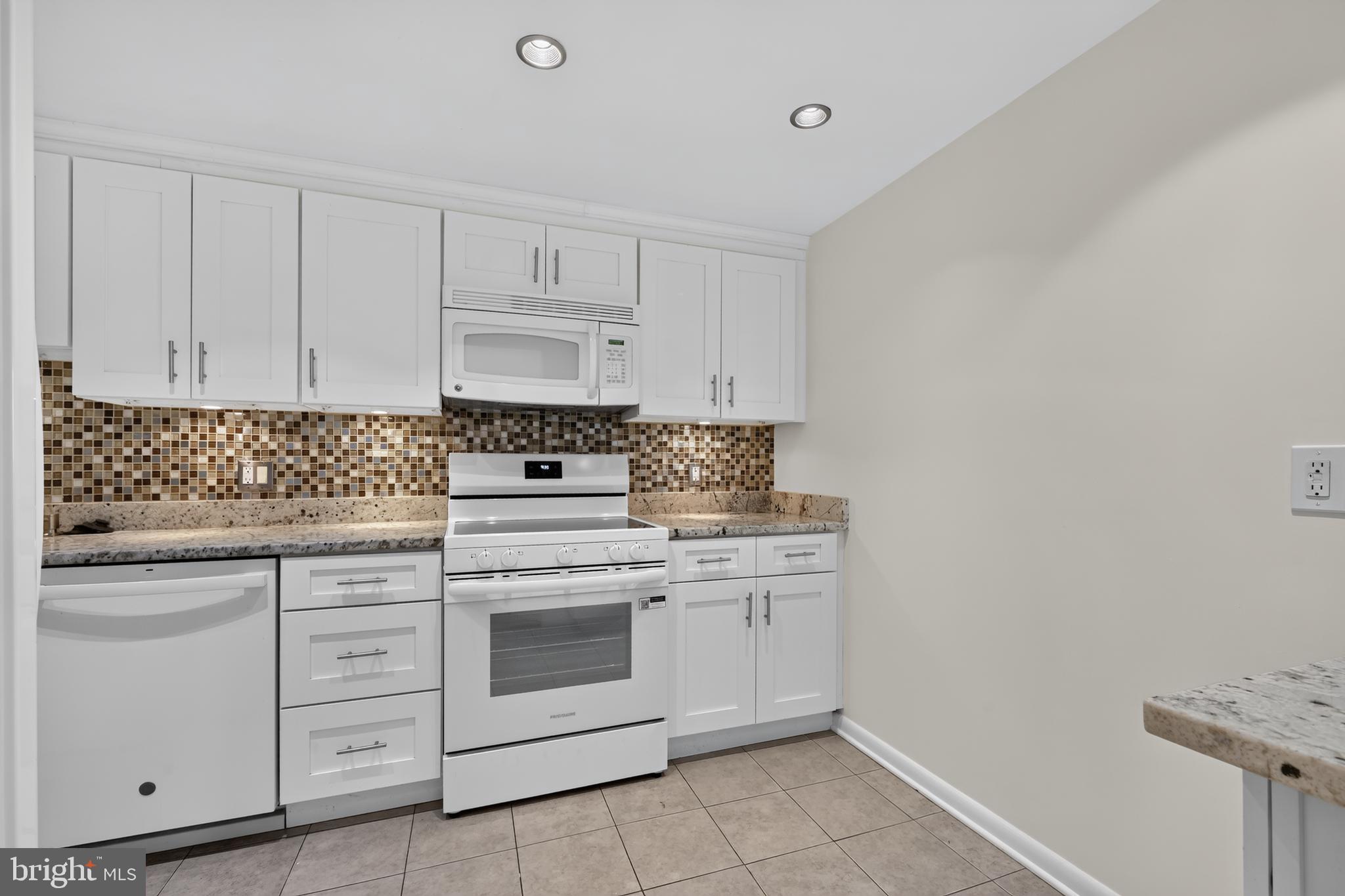 4601 PARK AVENUE N 814P