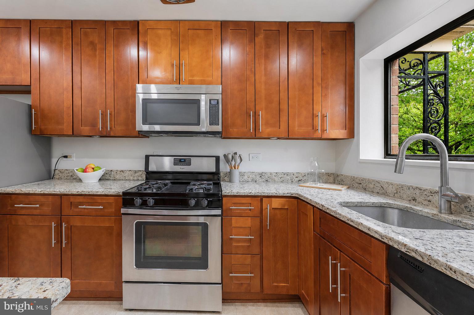 PARKSIDE CONDOMINIUMS - Residential