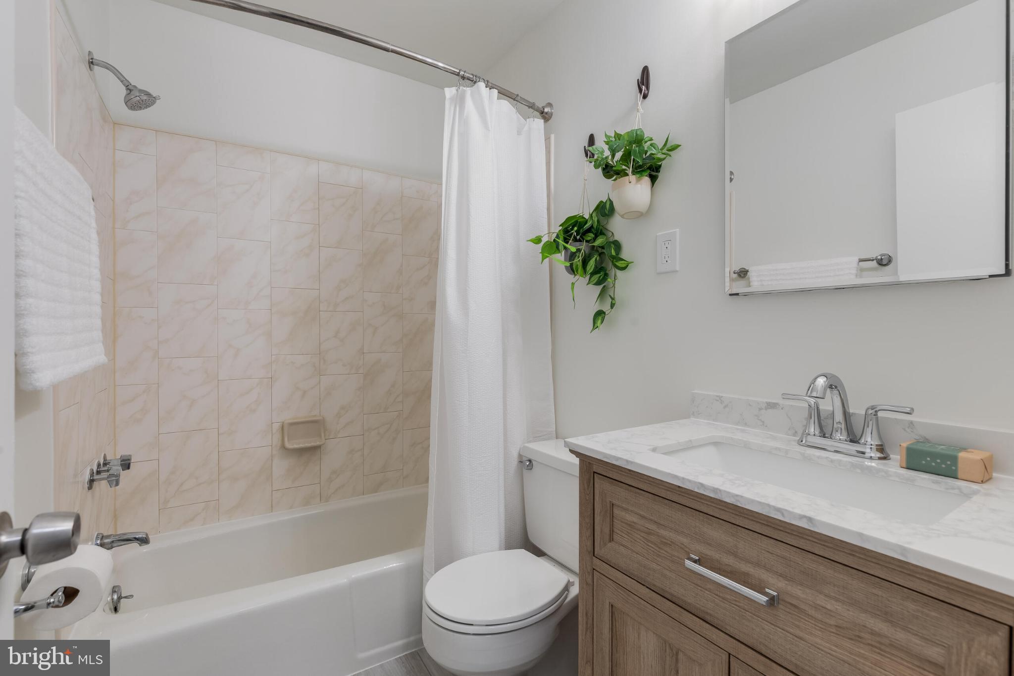 PARKSIDE CONDOMINIUMS - Residential