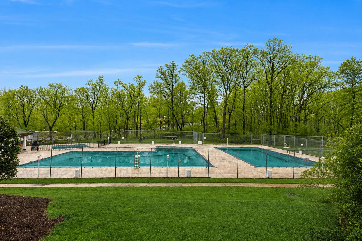 PARKSIDE CONDOMINIUMS - Residential