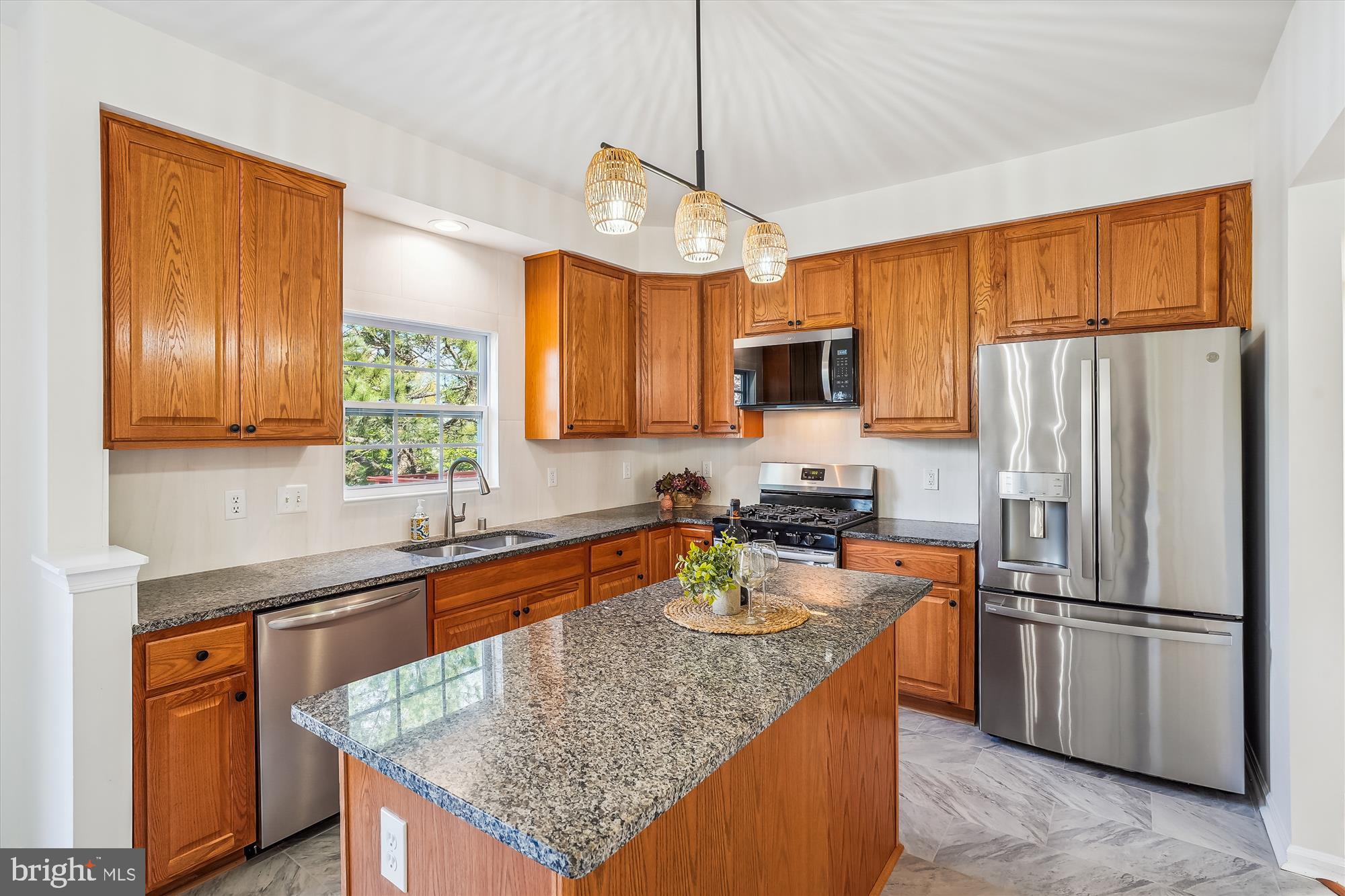 RIVER OAKS - Residential