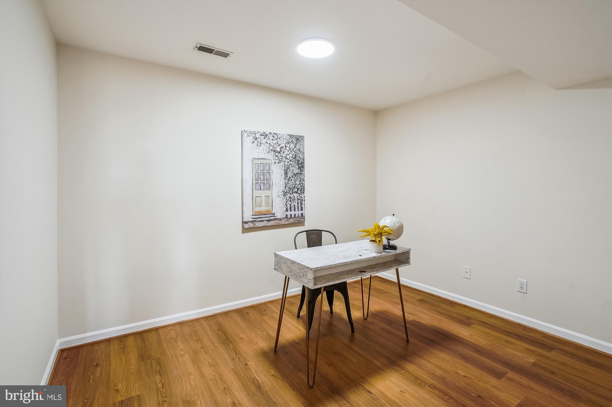 RIVER OAKS - Residential