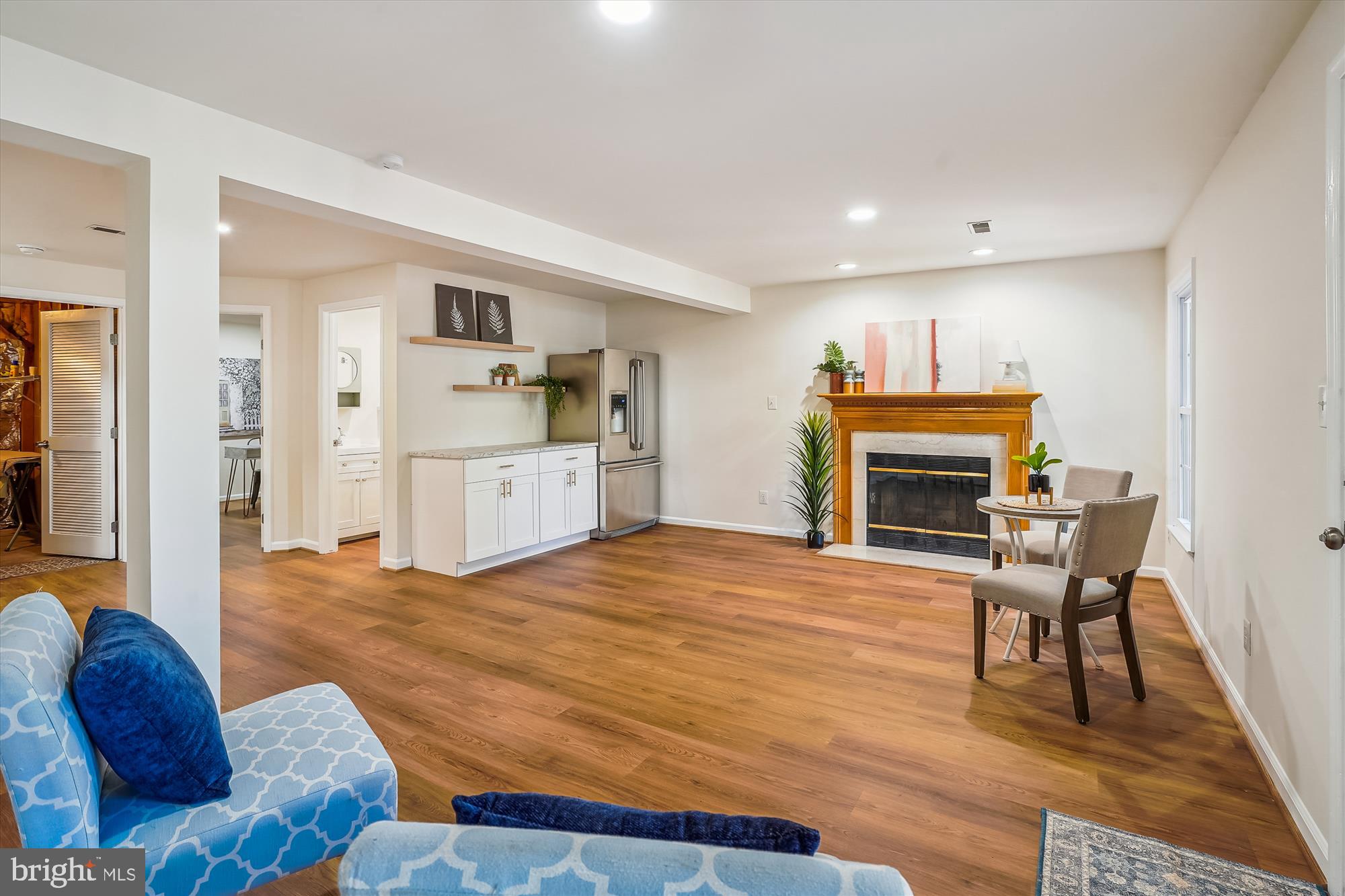 RIVER OAKS - Residential