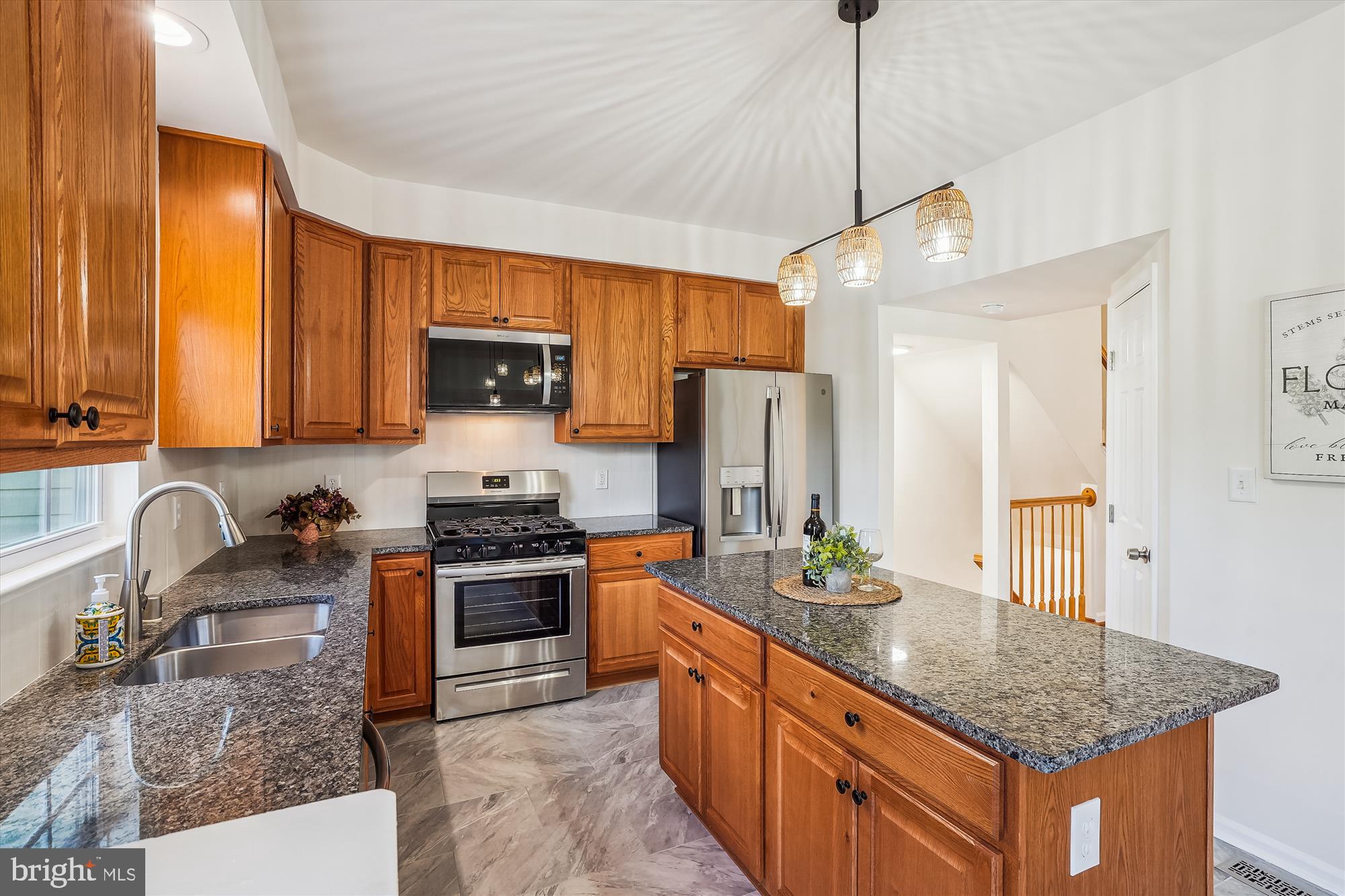 RIVER OAKS - Residential