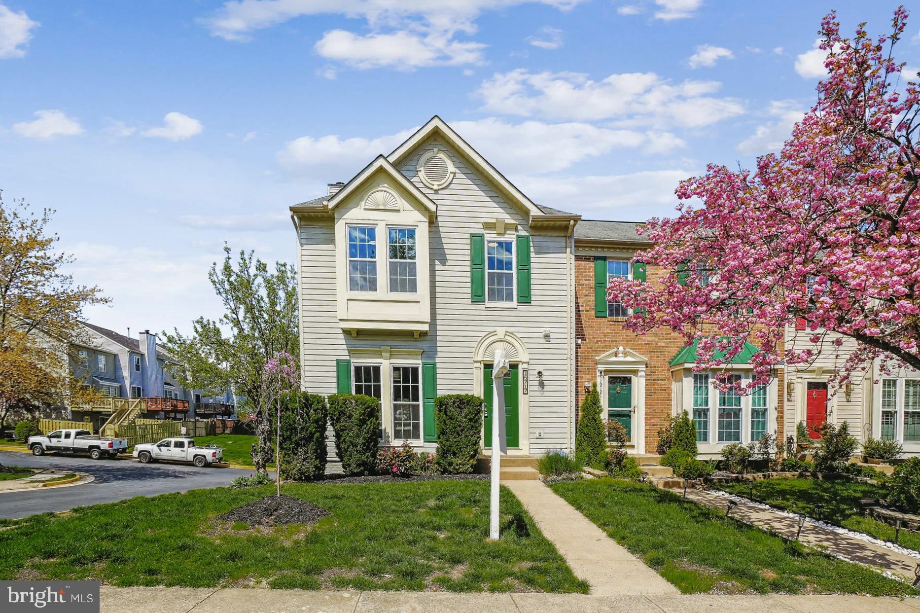 RIVER OAKS - Residential