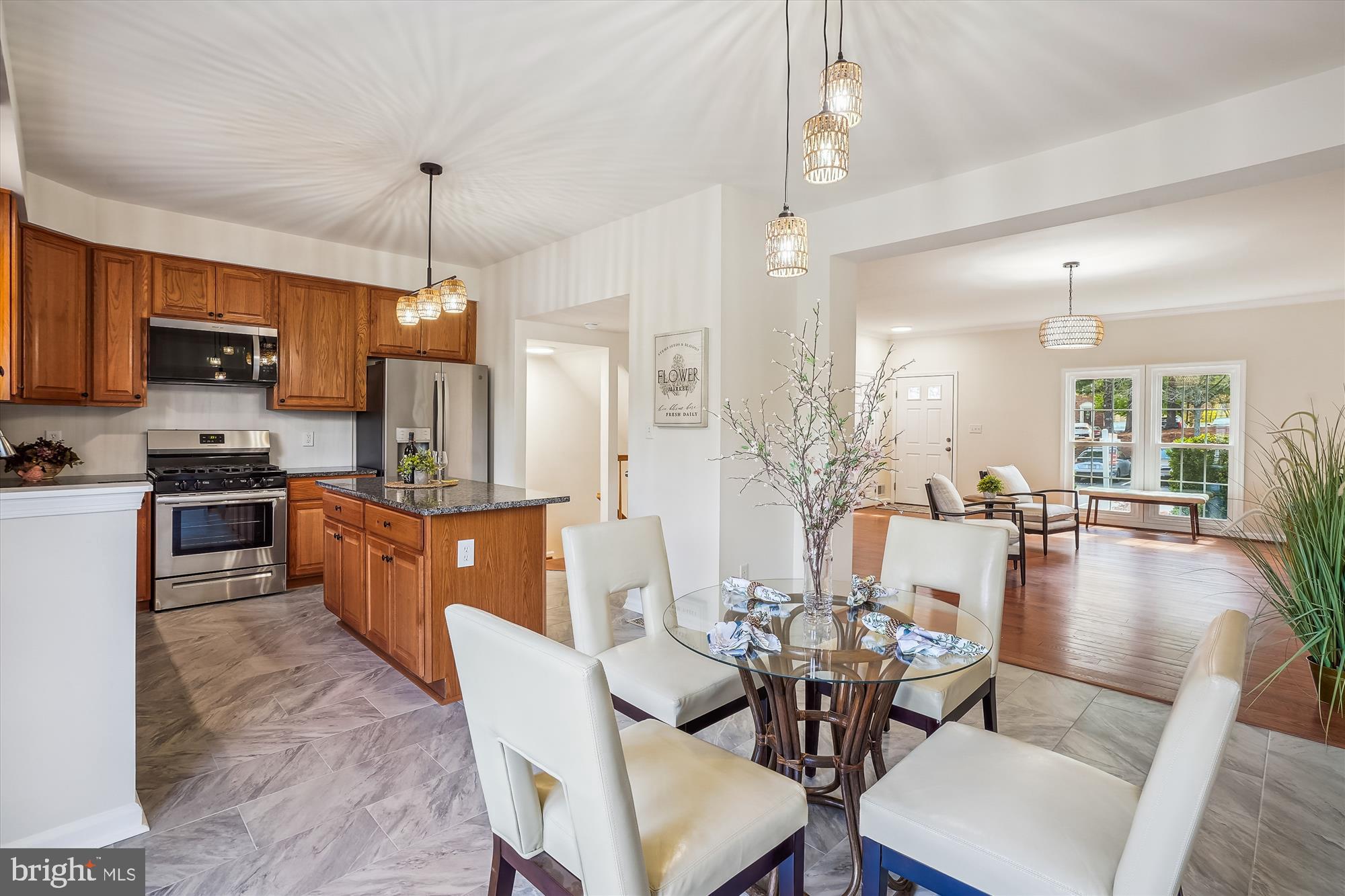 RIVER OAKS - Residential