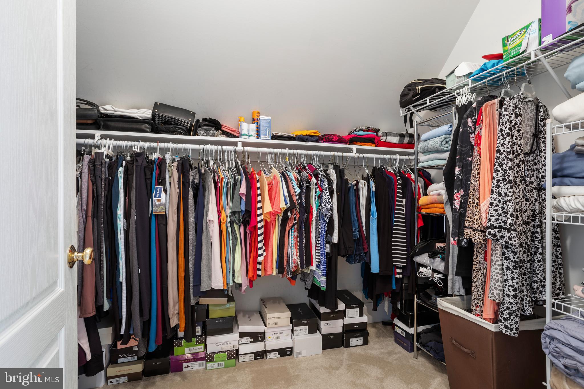 TALL TREES AT THOR - Residential