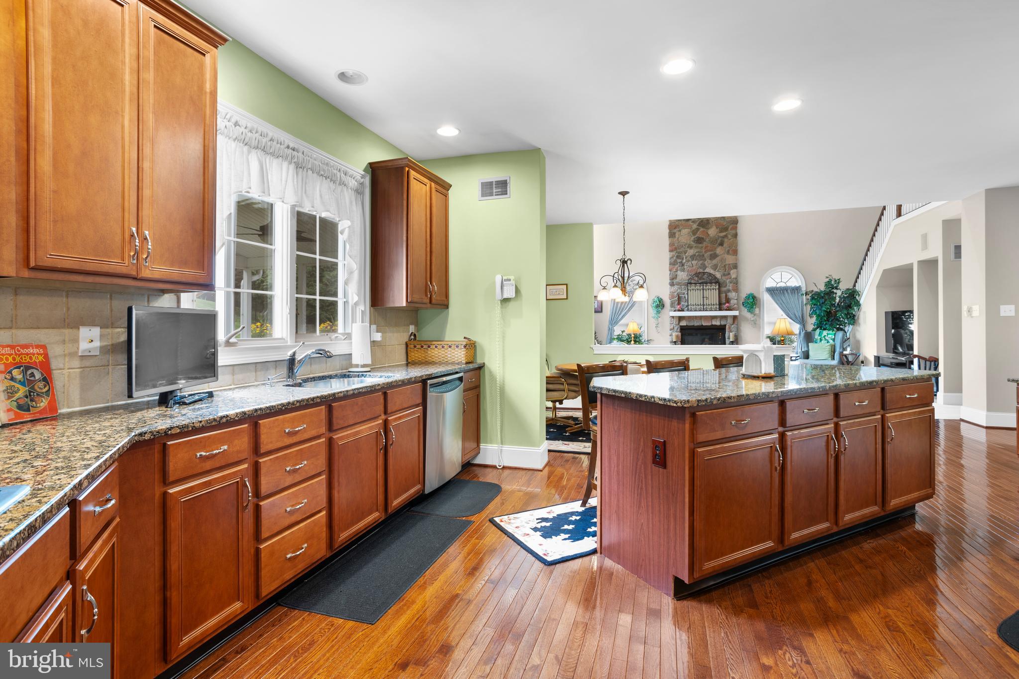 TALL TREES AT THOR - Residential