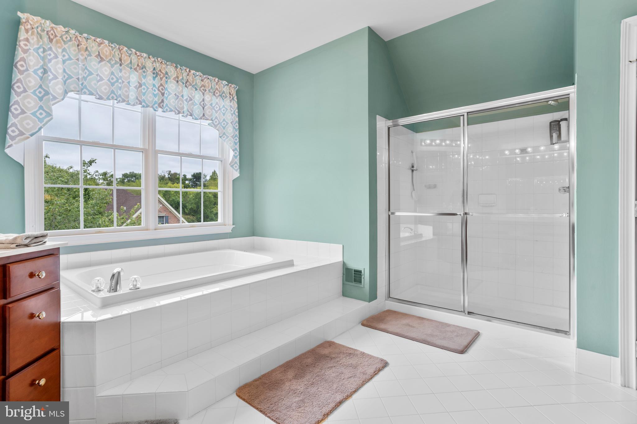 TALL TREES AT THOR - Residential