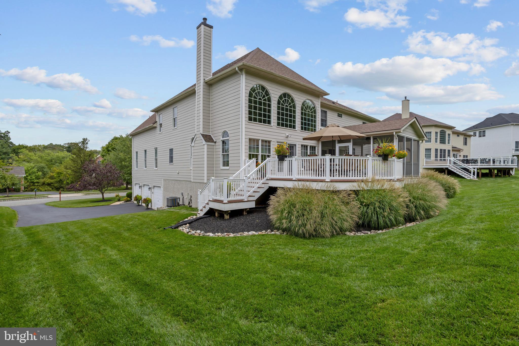 TALL TREES AT THOR - Residential