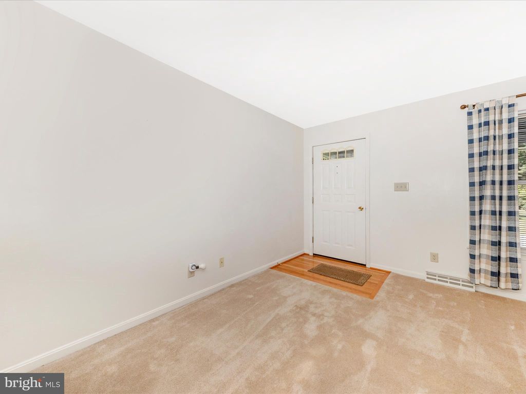 Photo of 18213 Summerlin Drive, HAGERSTOWN, MD 21740 (MLS # MDWA2032064)