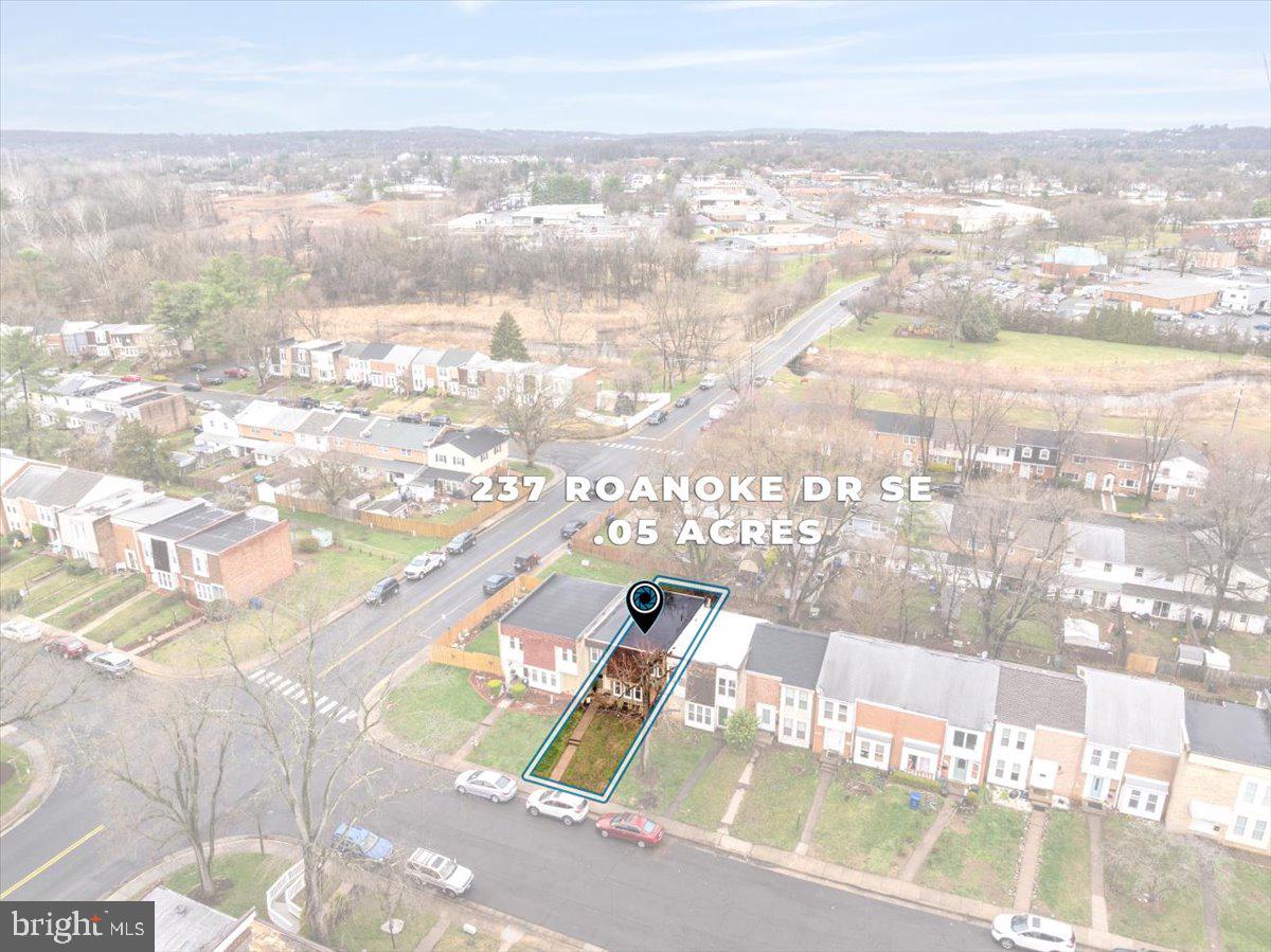 VIRGINIA KNOLLS - Residential