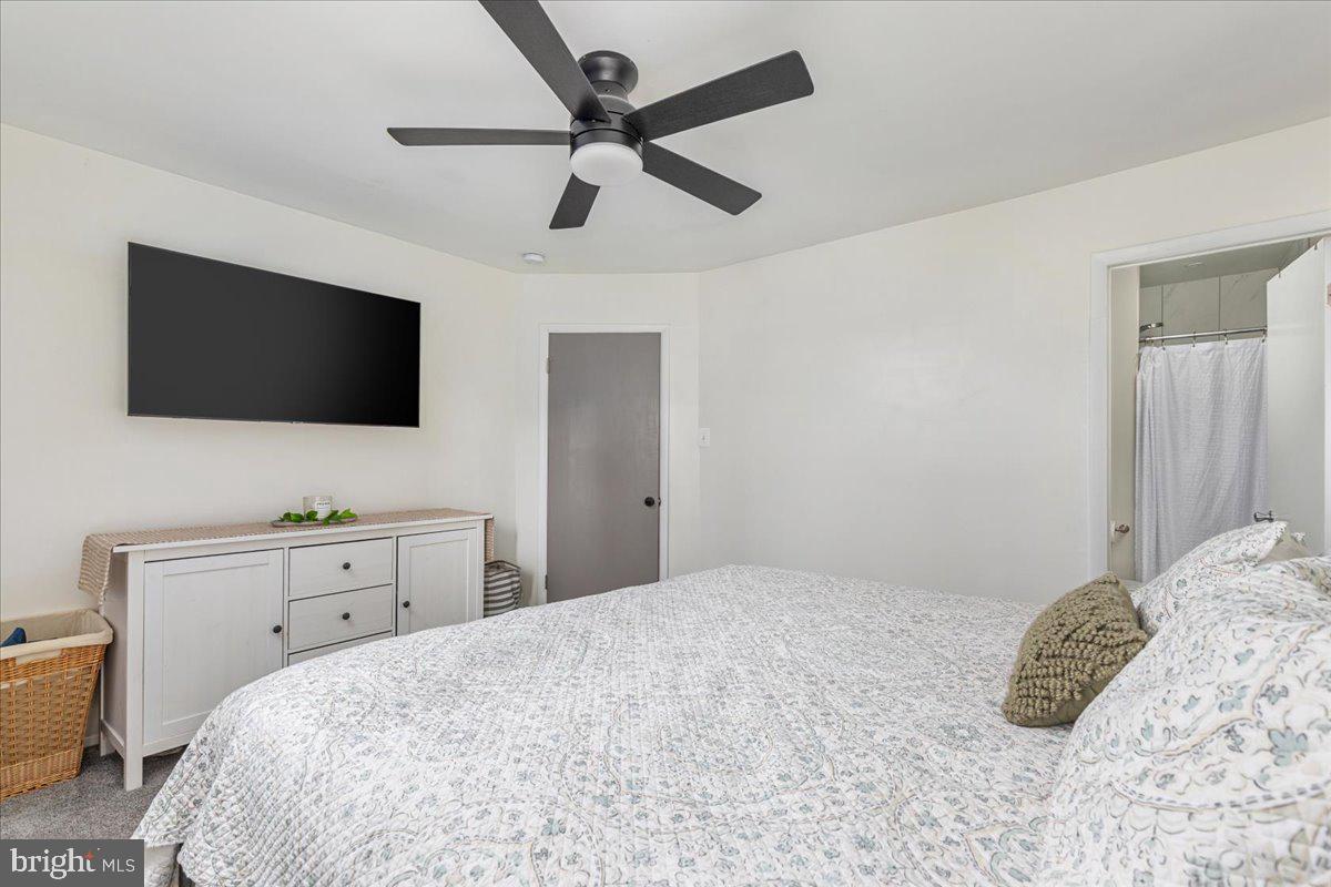 VIRGINIA KNOLLS - Residential