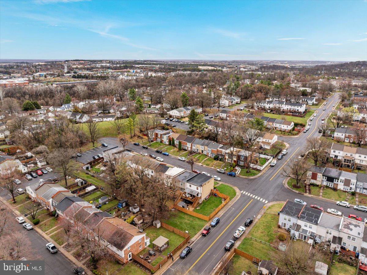 VIRGINIA KNOLLS - Residential