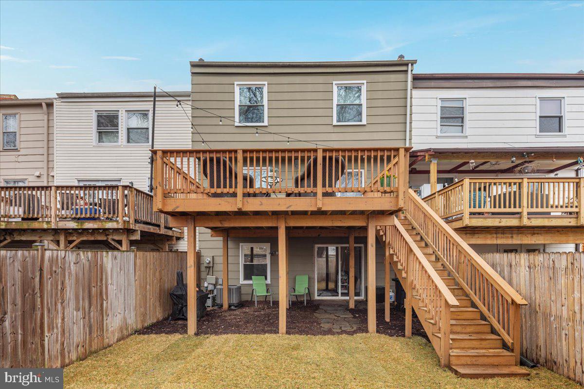 VIRGINIA KNOLLS - Residential