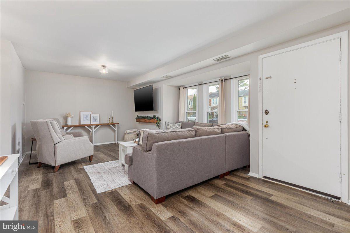 237 ROANOKE DRIVE SE