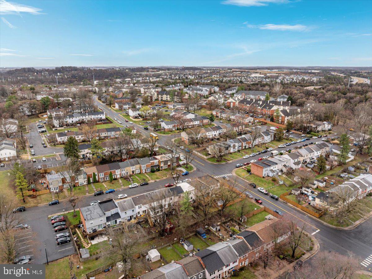 VIRGINIA KNOLLS - Residential