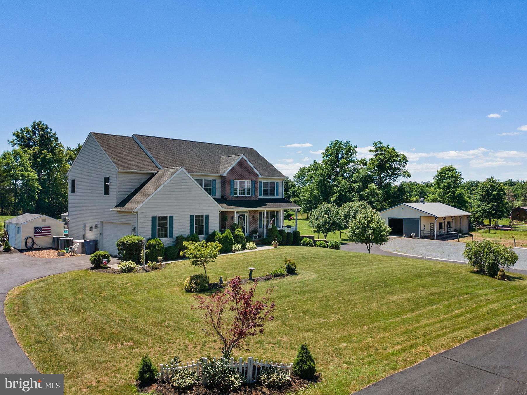 75 SAINT JOHNS ROAD W