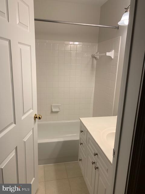 MANORS AT MCNAIR FARMS - Residential Lease