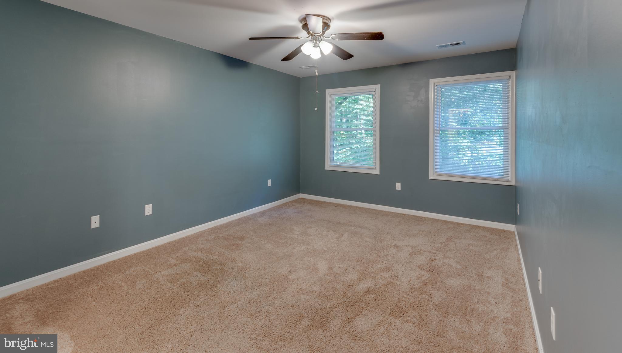 WHITE SANDS - Residential Lease