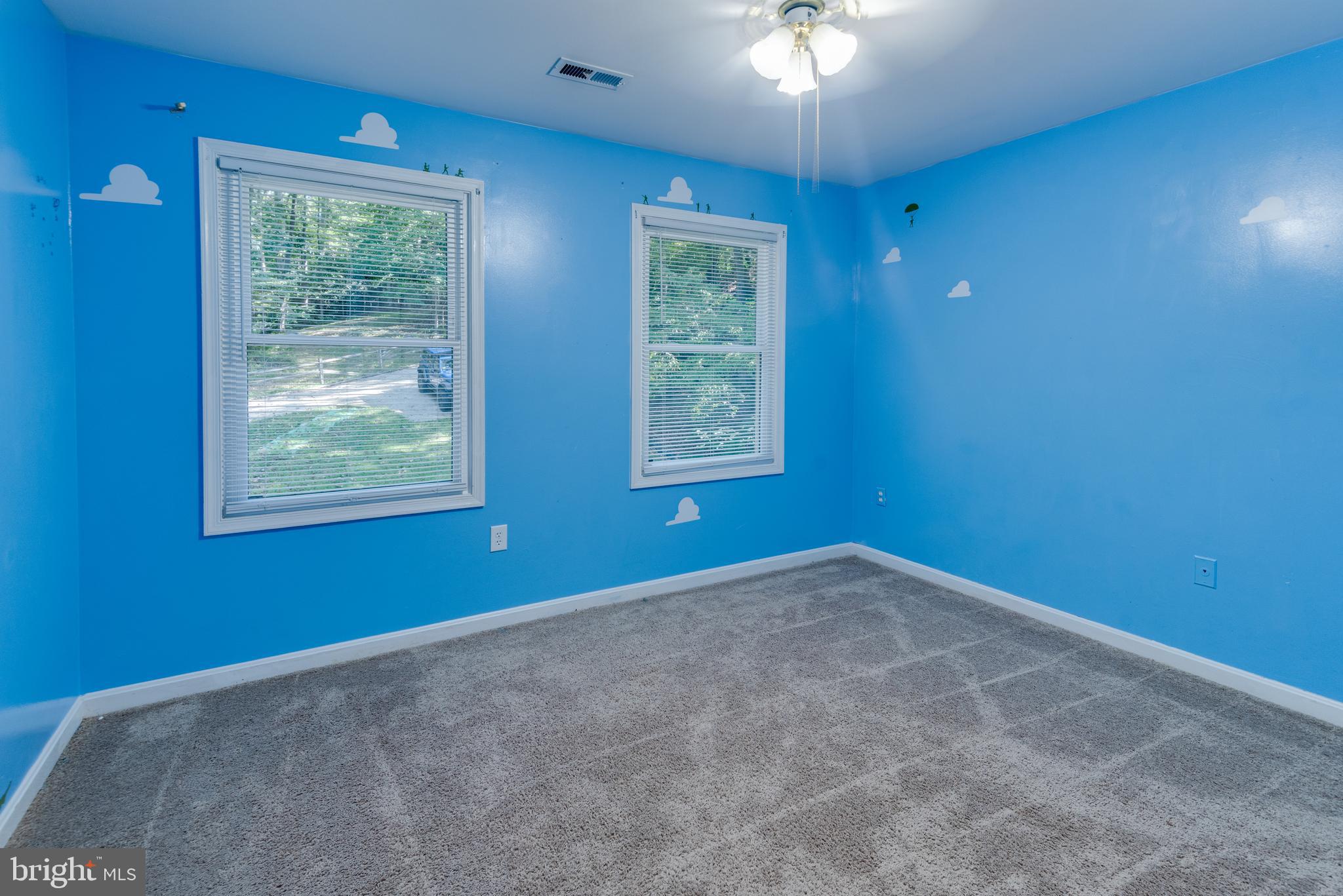 WHITE SANDS - Residential Lease